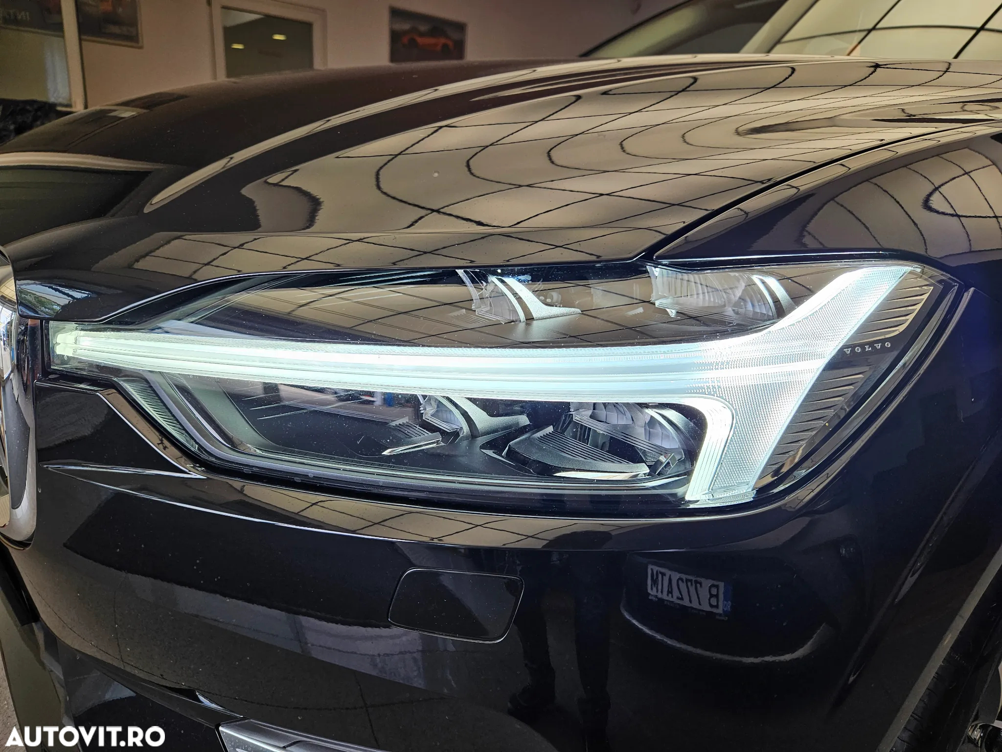 Volvo XC 60 B4 MHEV Inscription - 32