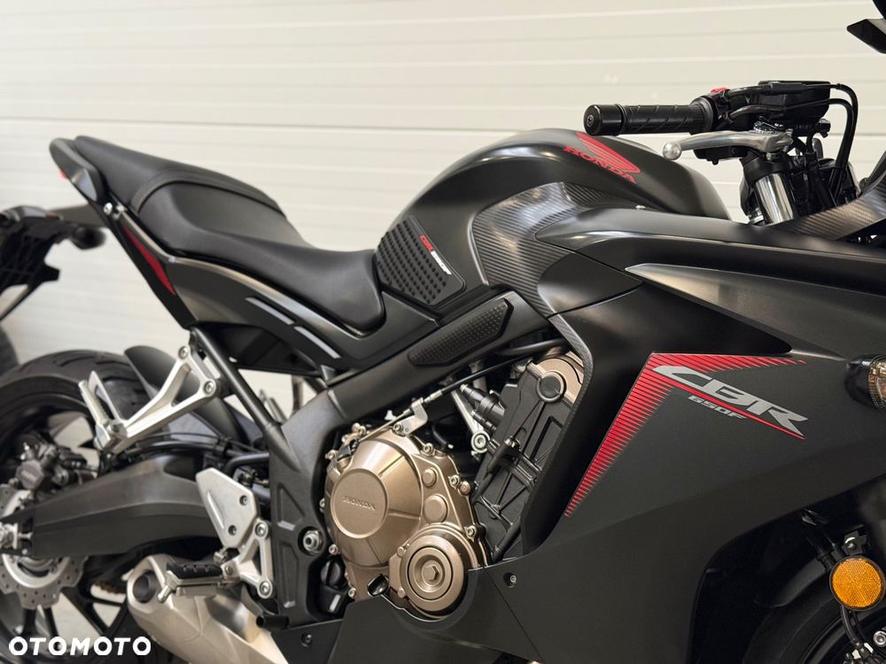 Honda CBR - 16