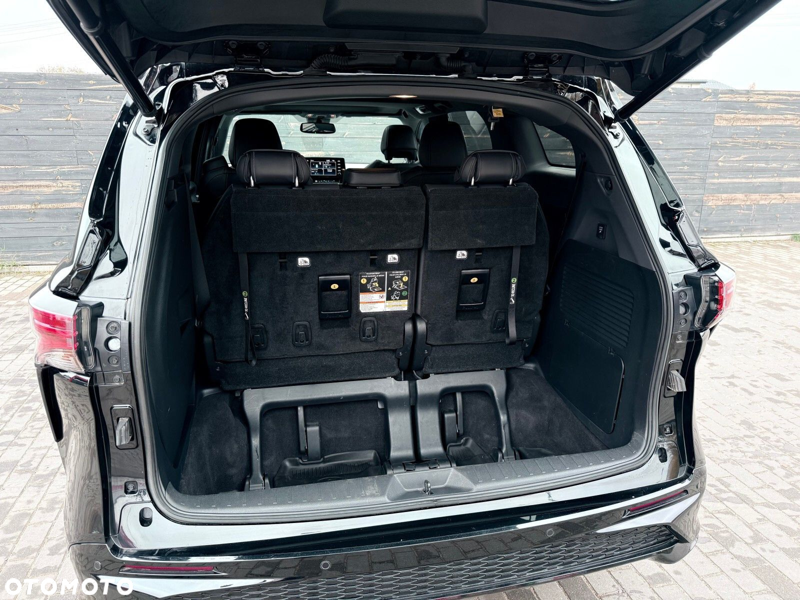 Toyota Sienna - 19