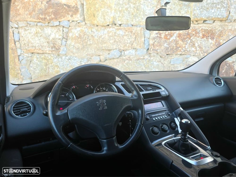 Peugeot 3008 1.6 HDi Premium JLL17 - 25