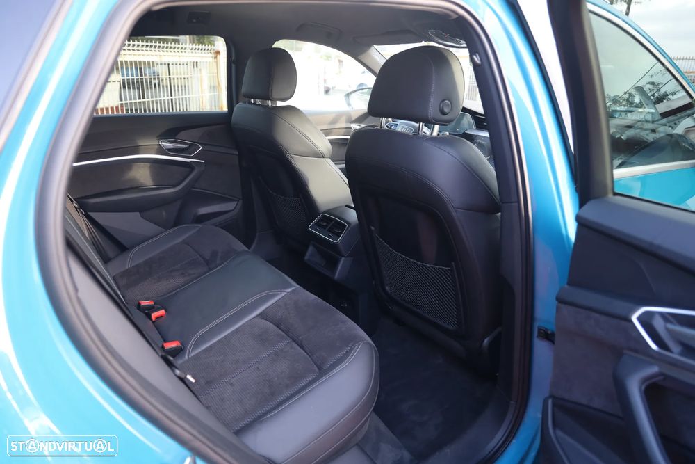 Audi e-tron 55 quattro S line - 12