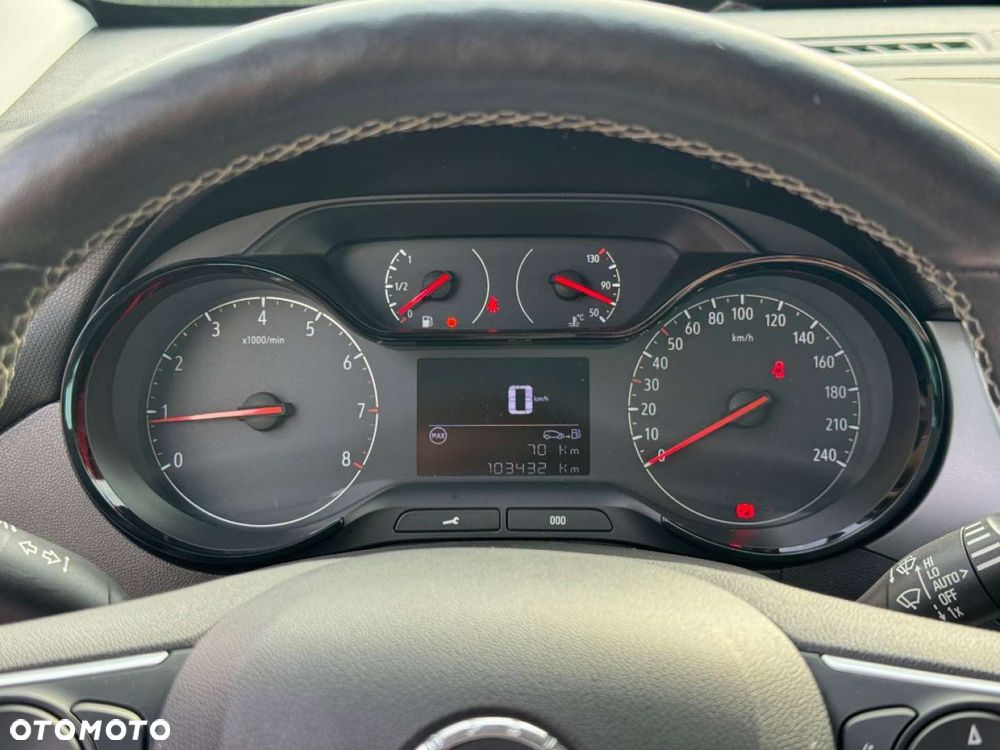Opel Crossland X - 13