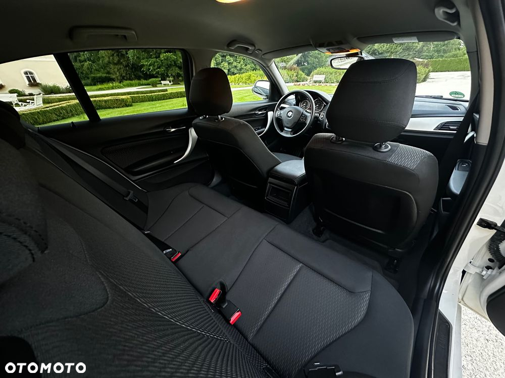 BMW Seria 1 118i - 12