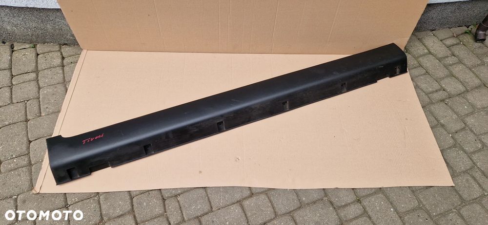 LISTWA NAKŁADKA PROGU PRAWA SSANGYONG TIVOLI 15- 79560-35000 - 1