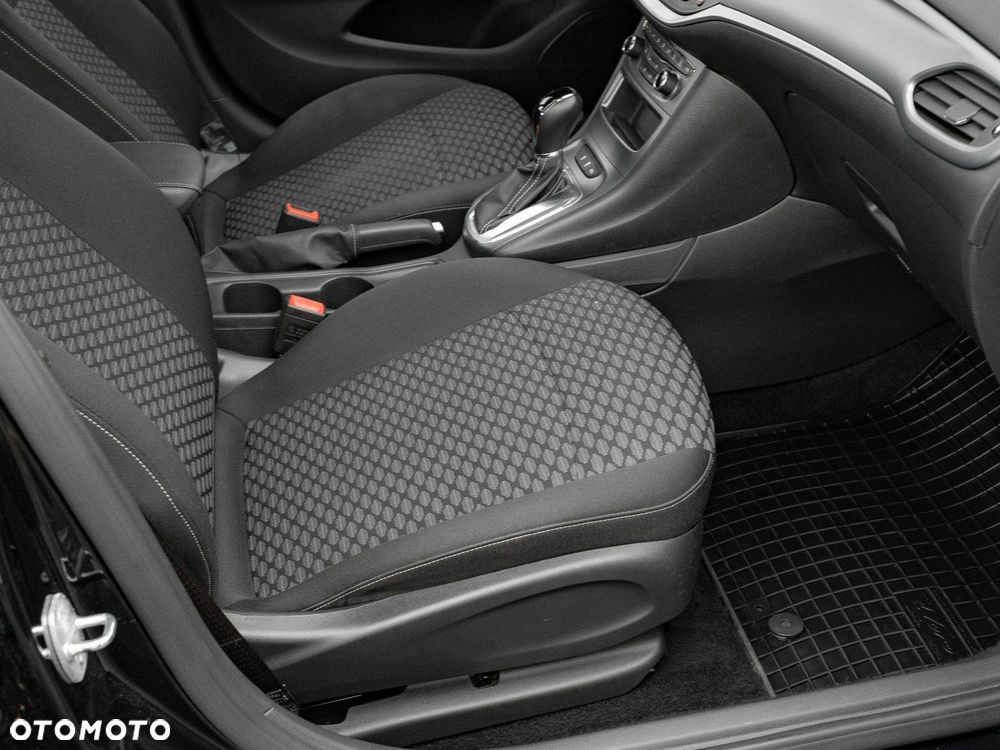 Opel Astra V 1.4 T Enjoy S&S - 30