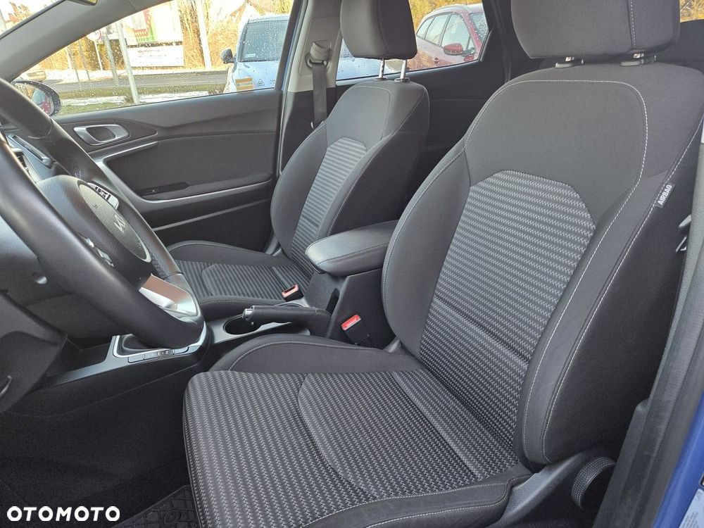 Kia XCeed 1.5 T-GDI M - 11