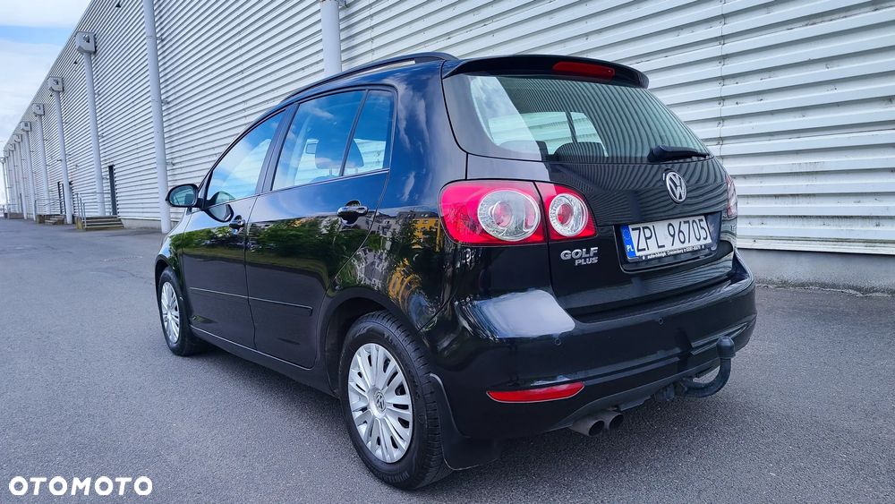 Volkswagen Golf Plus - 11