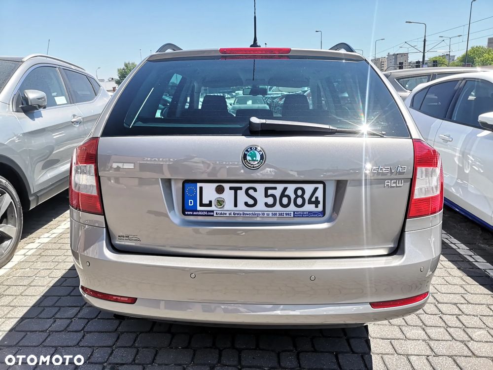 Skoda Octavia 1.2 TSI Ambiente - 4