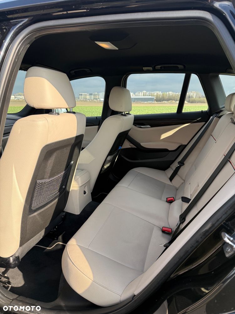 BMW X1 xDrive20i xLine - 34