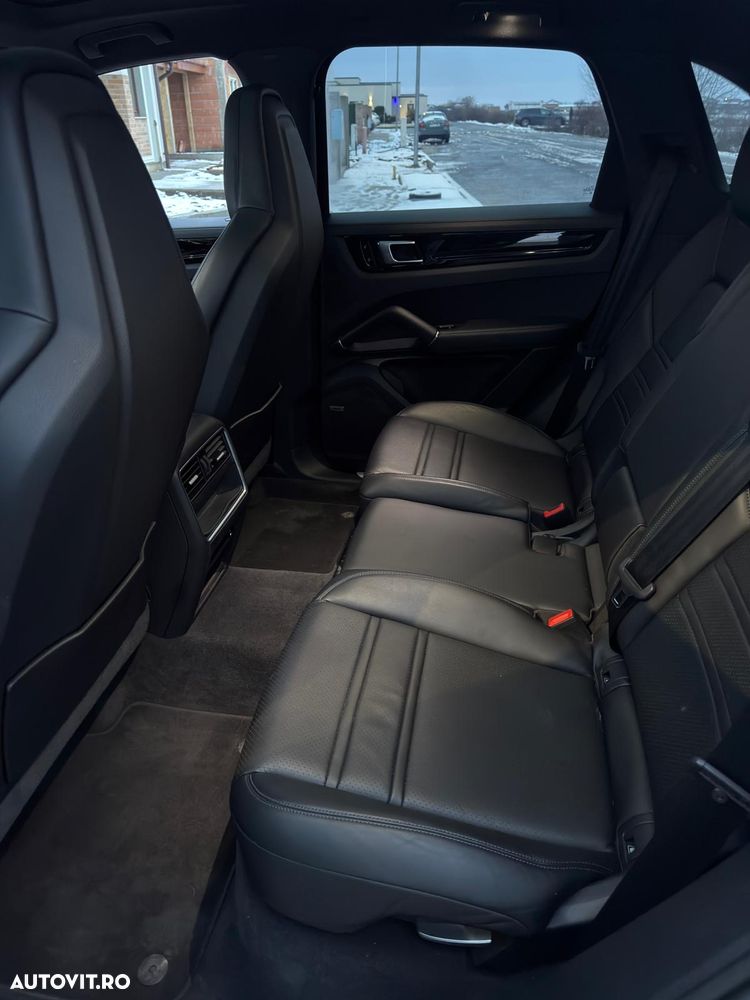 Porsche Cayenne E-Hybrid Tiptronic S - 8