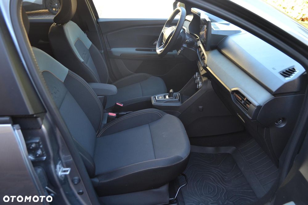Dacia Jogger 1.8 Full Hybrid 155 Expression MMT 7os - 17