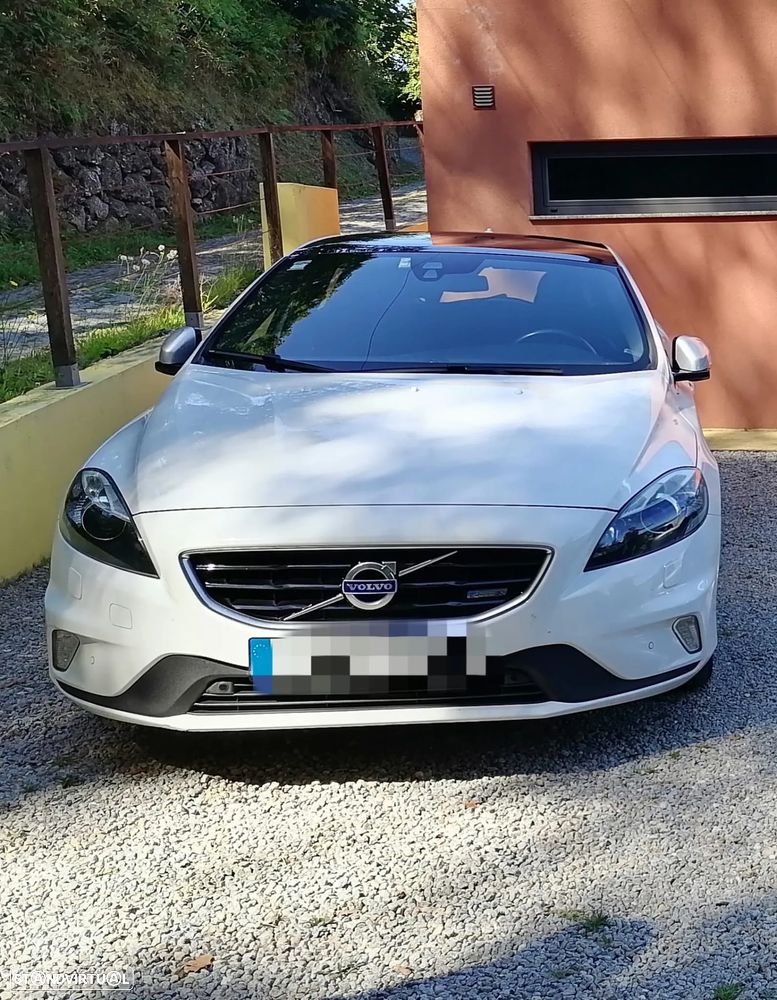 Volvo V40 D2 R Design - 2