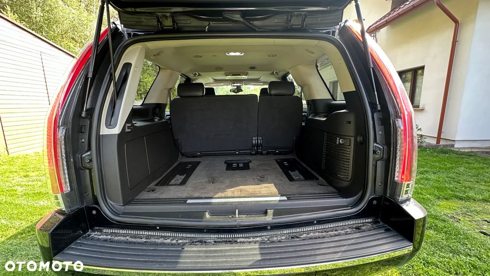Cadillac Escalade 6.0 V8 Platinum - 9