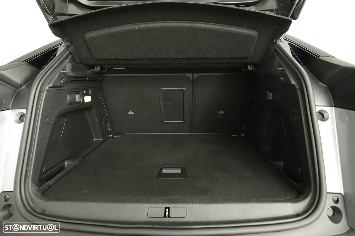 Peugeot 3008 1.2 PureTech GT EAT8 - 22