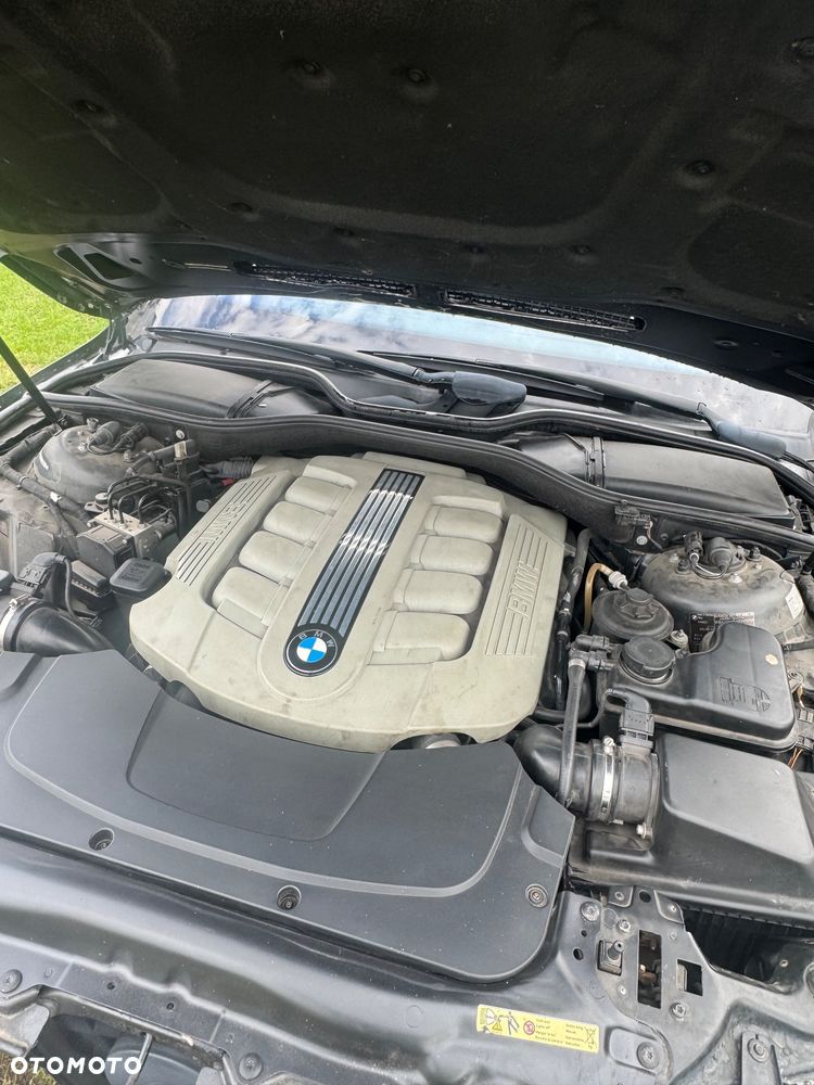 BMW Seria 7 745d - 16