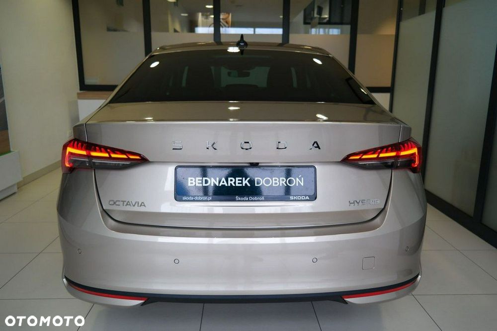 Skoda Octavia - 6
