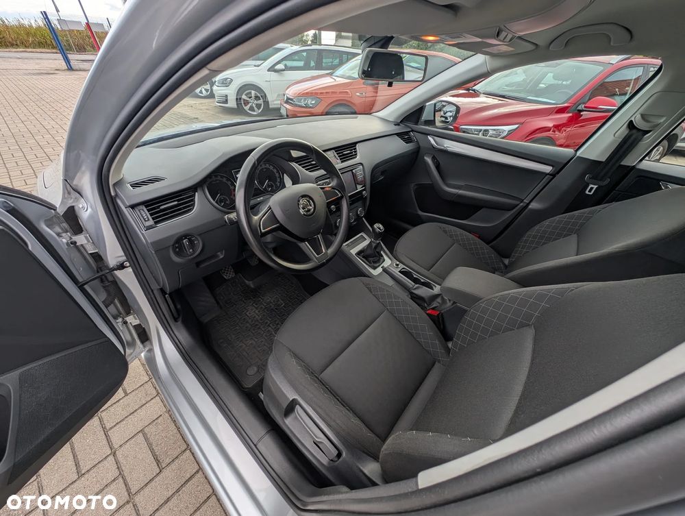 Skoda Octavia 1.6 TDI Ambition - 16