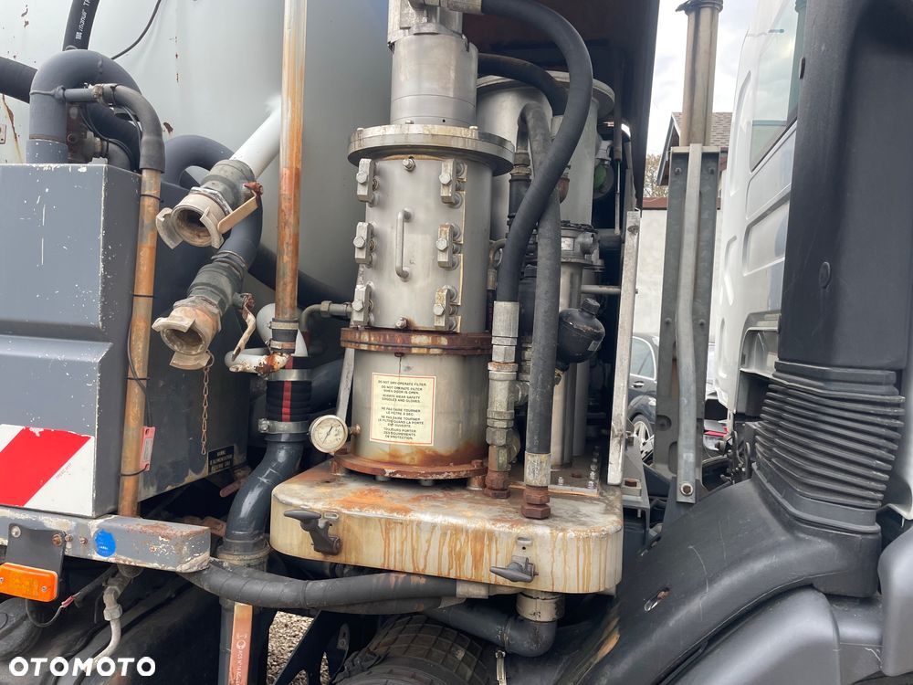 Renault Premium Kerax WUKO Asenizacja Szambiarka Huwer 4 komory - 36