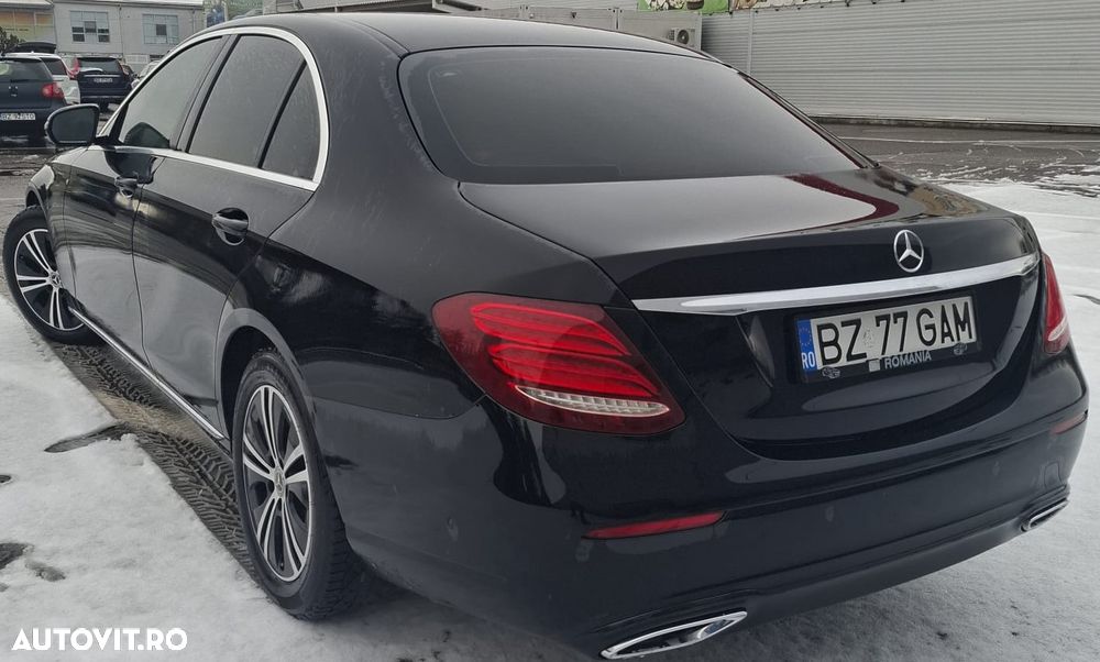 Mercedes-Benz E 220 d 9G-TRONIC - 4