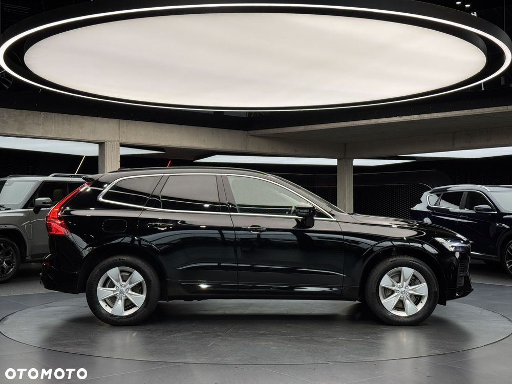 Volvo XC 60 B5 B AWD Momentum Pro - 7