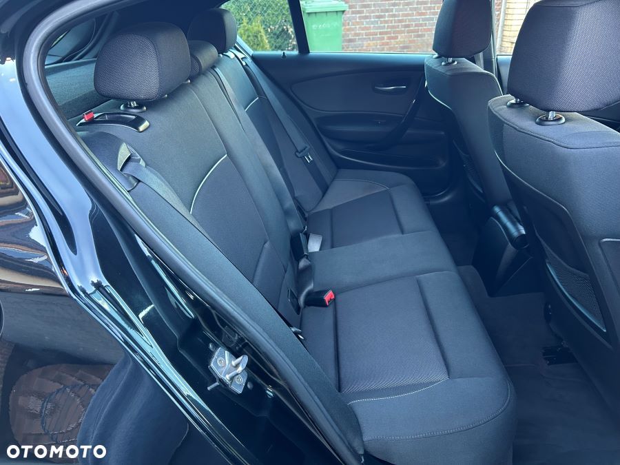 BMW Seria 1 118d Sport Line - 17