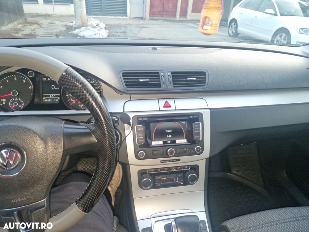 Volkswagen Passat 1.8 TSI DSG Sportline - 10