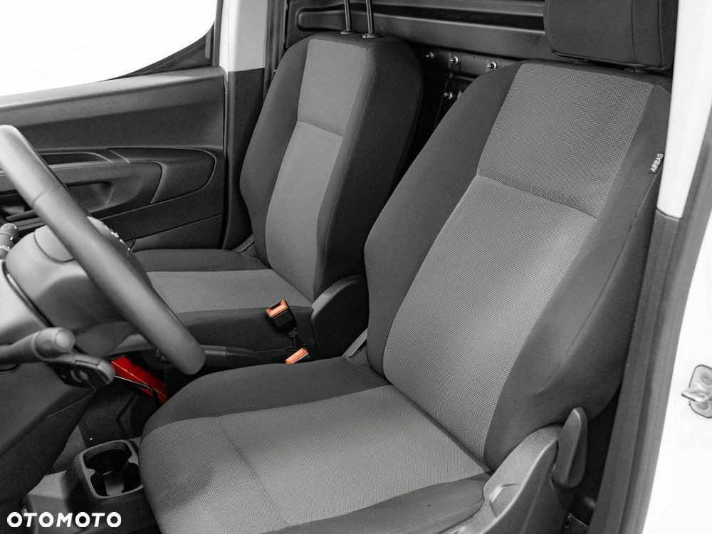 Toyota Proace City - 12