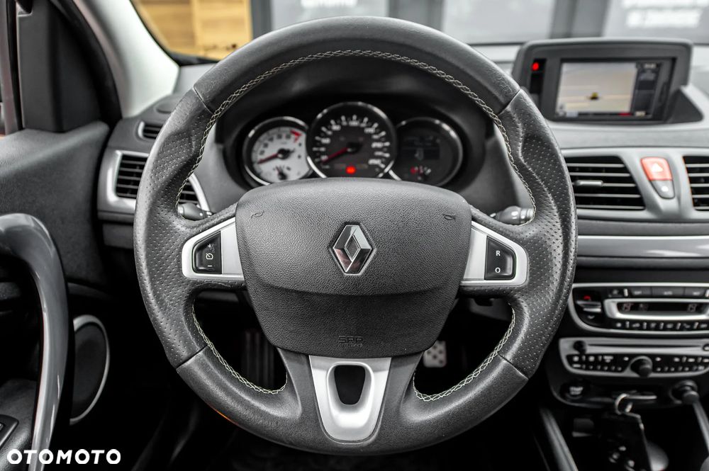 Renault Megane TCe 180 GT - 23
