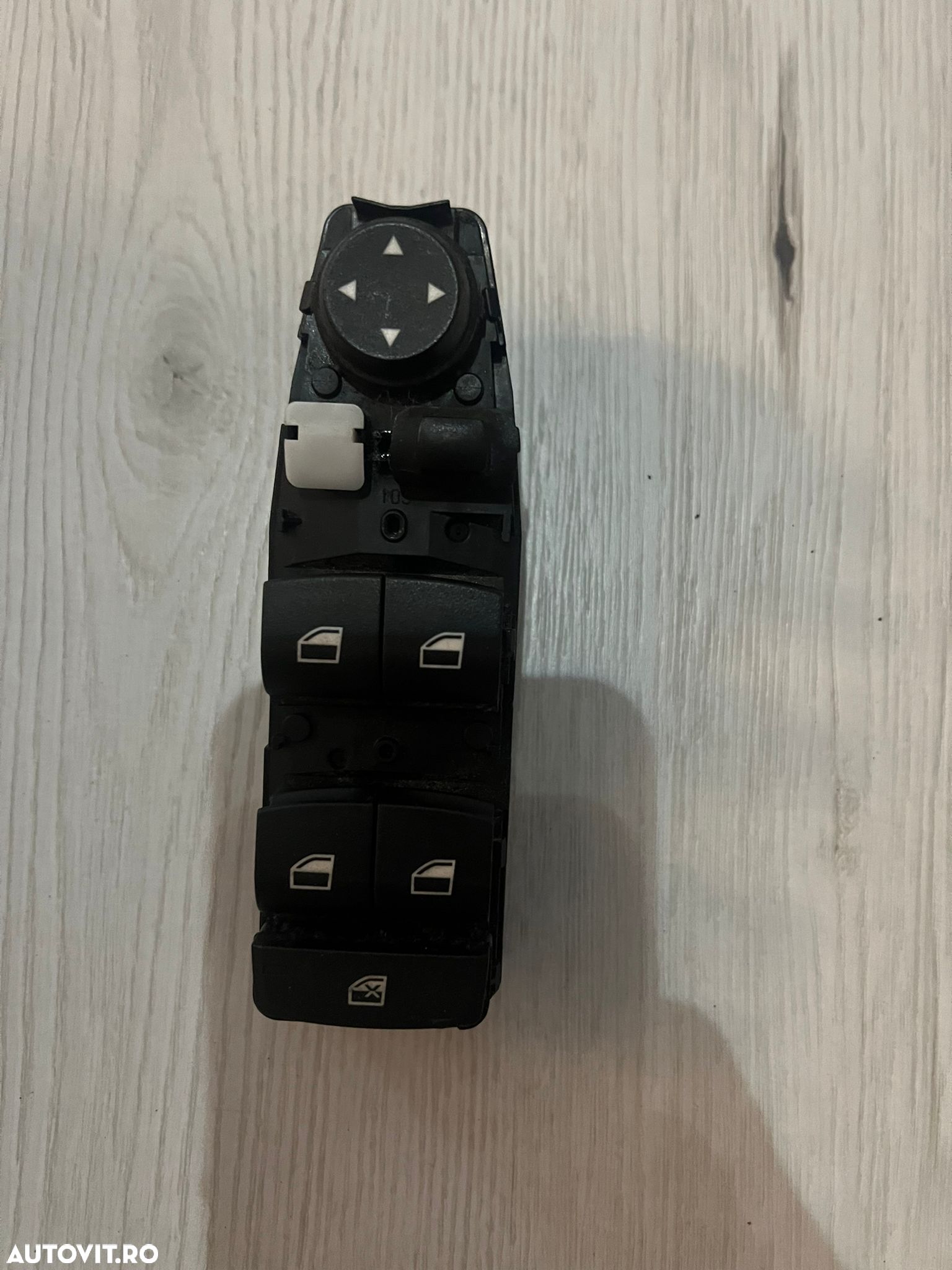 Butoane geamuri BMW F30 F31 F21 9208109 03 - 1