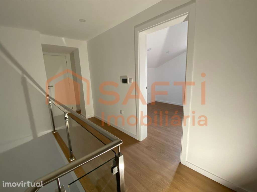 Moradia de ponta em banda à venda em Viseu - Grande imagem: 4/50