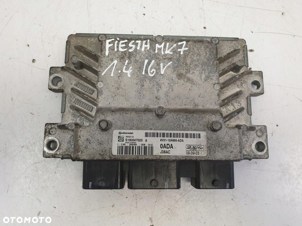 Ford Fiesta MK7 1.4 16V STERWONIK SILNIKA komputer 8V21-12A650-ADA - 1