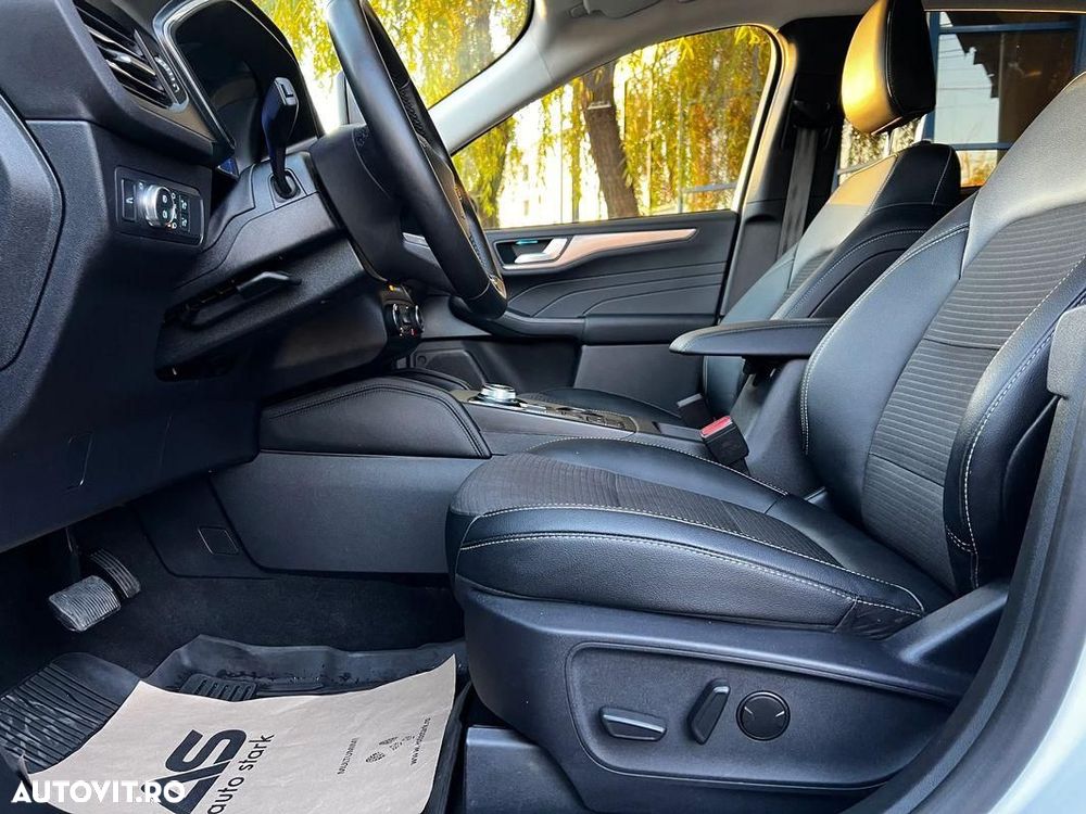 Ford Kuga 2.5 Duratec FHEV AWD Titanium - 16