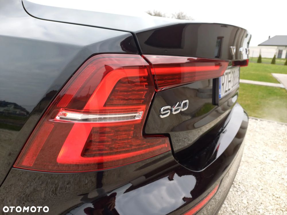 Volvo S60 T5 Momentum Pro - 5