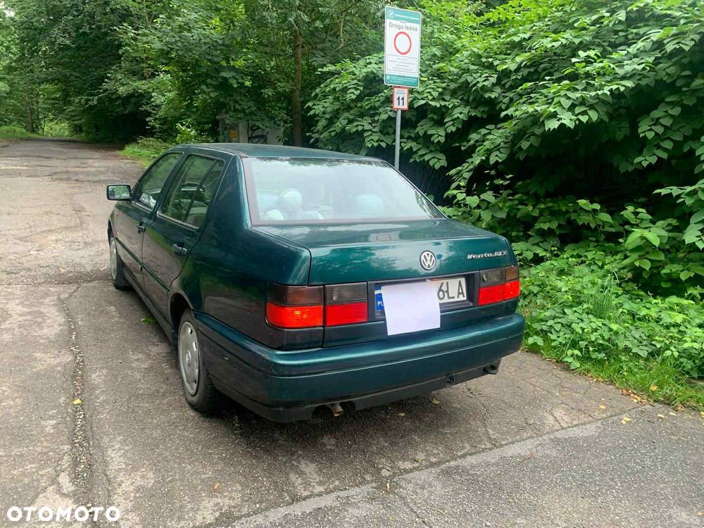 Volkswagen Vento - 5