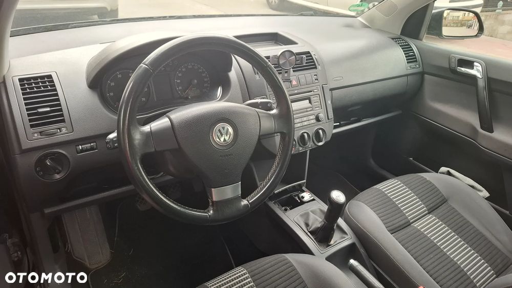 Volkswagen Polo - 9