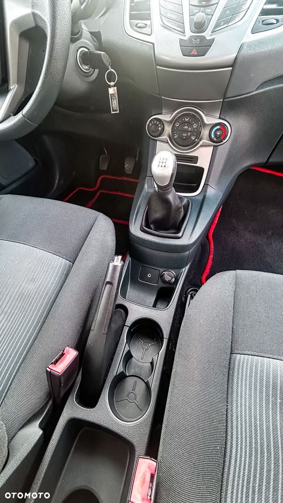 Ford Fiesta - 21