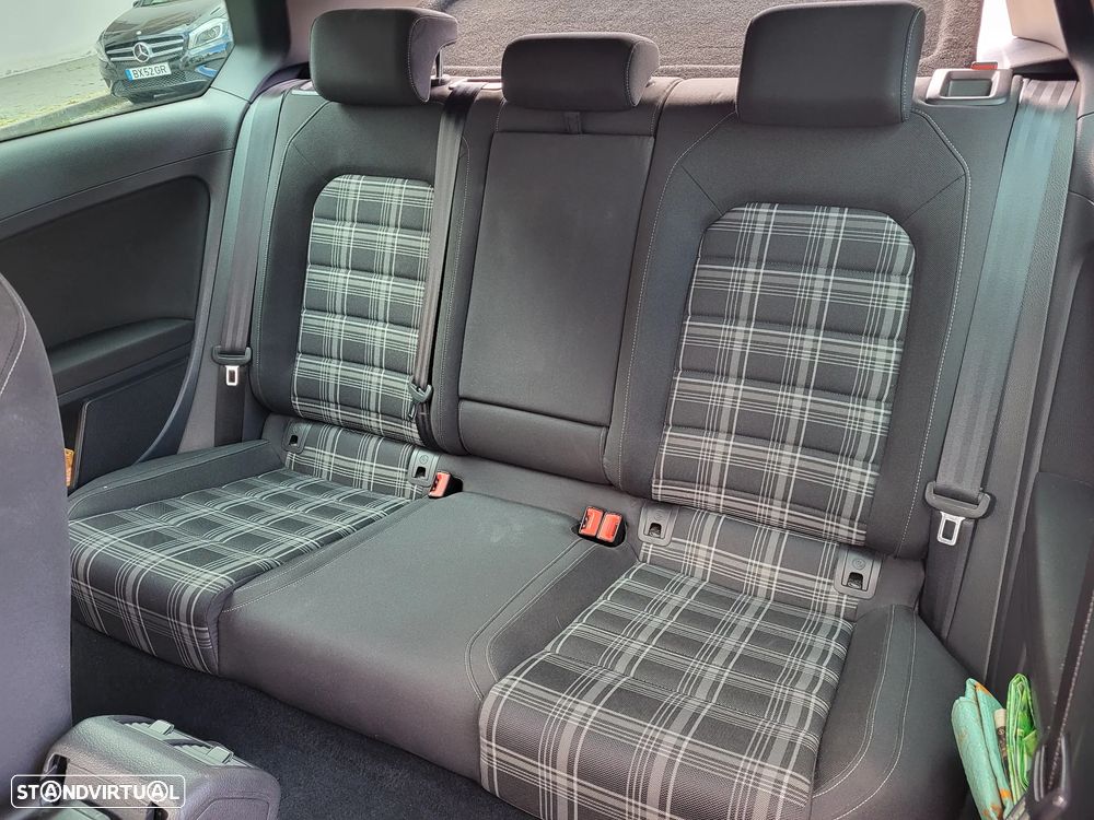 VW Golf 2.0 TDI GTD DSG - 15