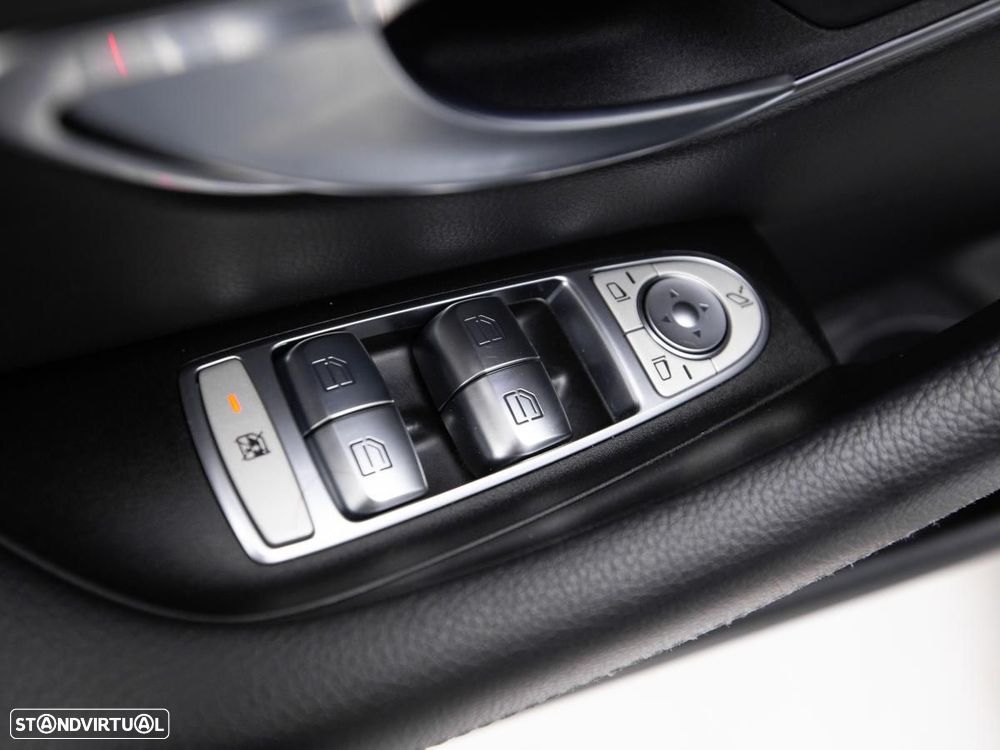 Mercedes-Benz E 300 de 9G-TRONIC - 15