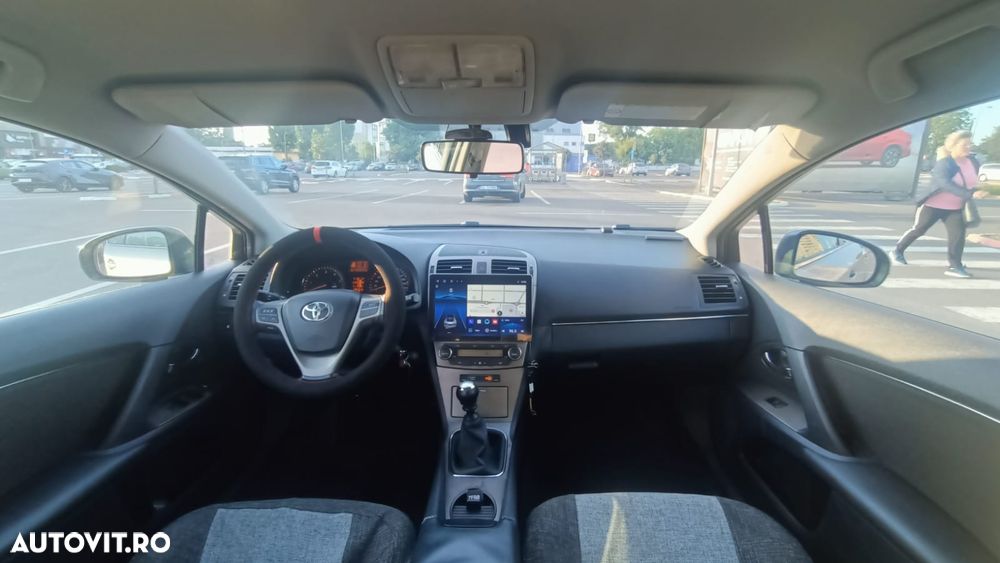 Toyota Avensis 2.0 D-4D Elegance - 3