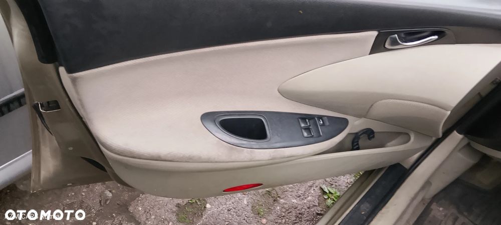 NISSAN PRIMERA P12 - 7