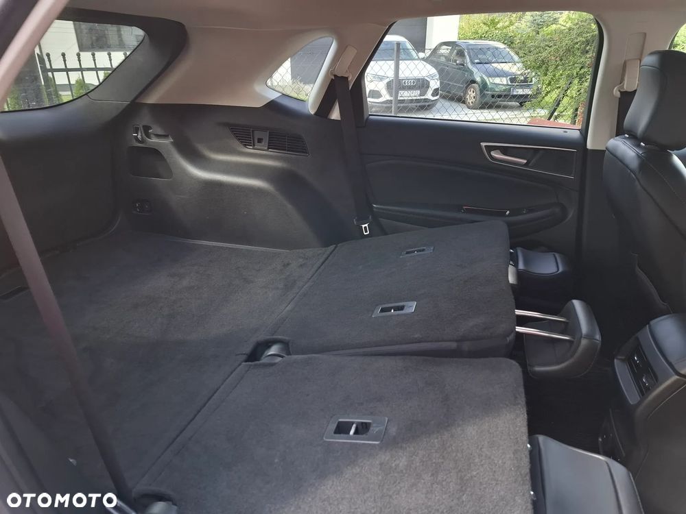 Ford Edge - 12