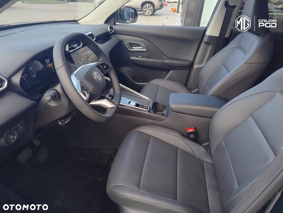 MG ZS Hybrid+ - 16