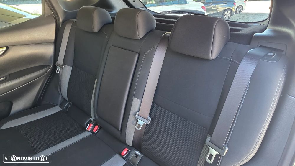 Nissan Qashqai 1.5 dCi N-Tec - 28