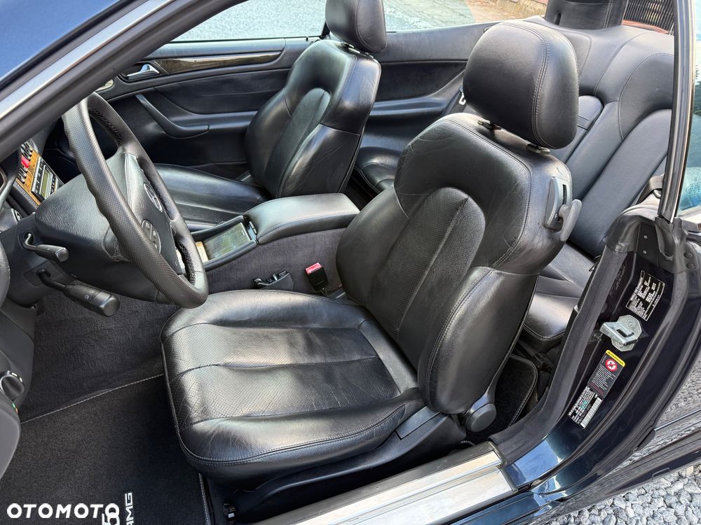 Mercedes-Benz CLK - 28