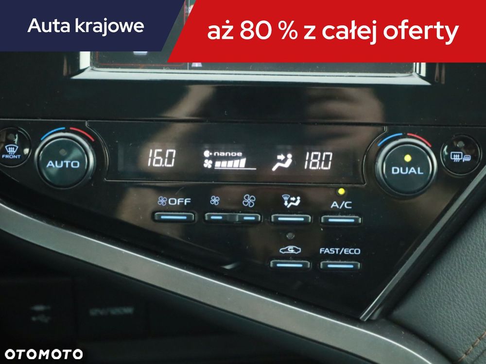 Toyota Camry - 12
