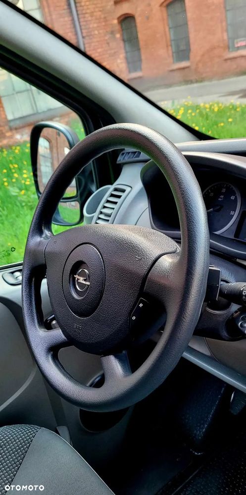 Opel Vivaro - 20