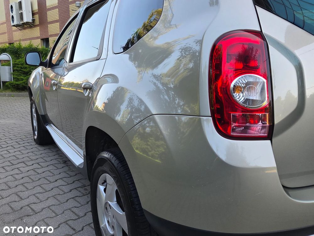 Dacia Duster 1.6 16V 4x2 Laureate - 19