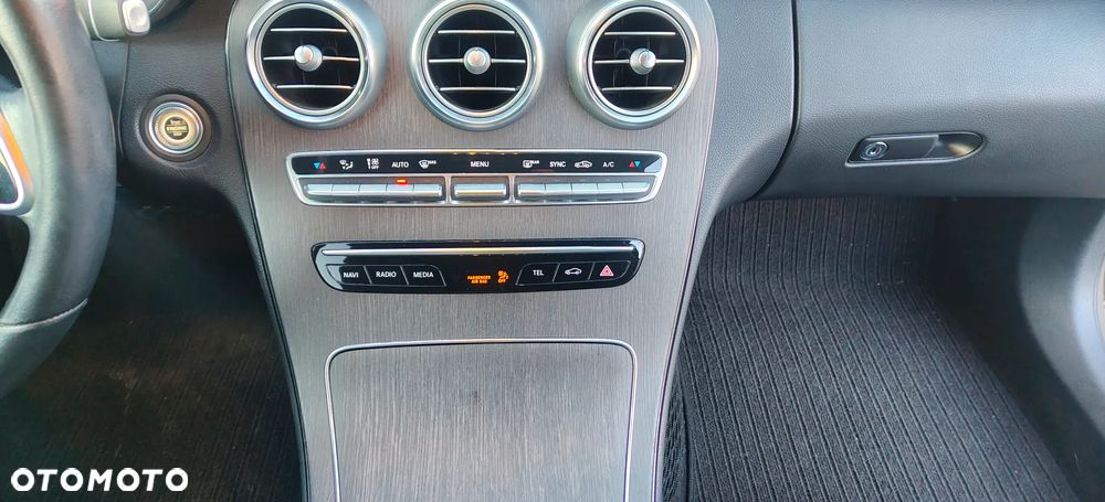 Mercedes-Benz Klasa C 220 d 9G-TRONIC - 16