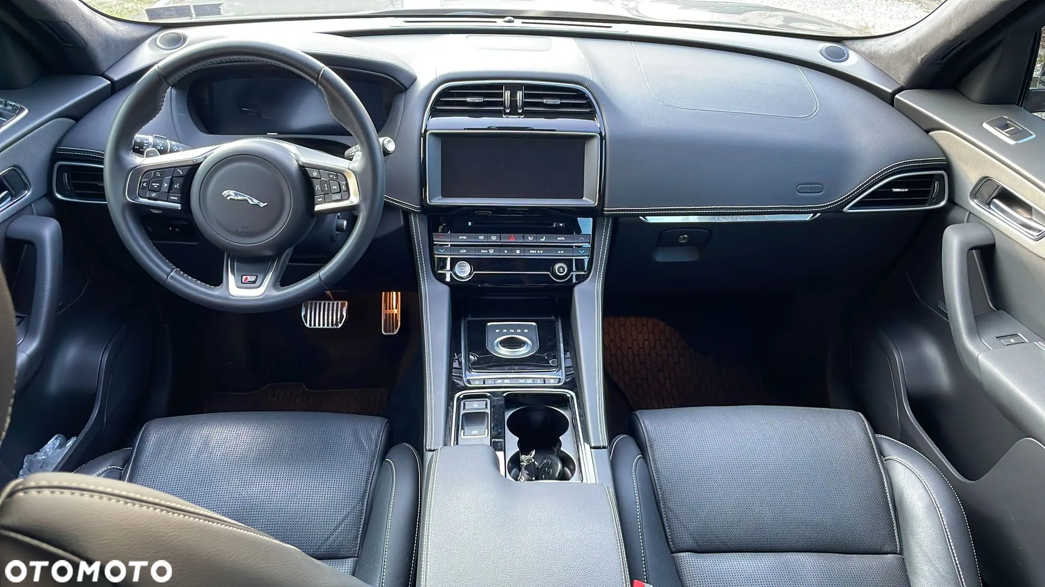 Jaguar F-Pace 3.0 V6 AWD S - 10