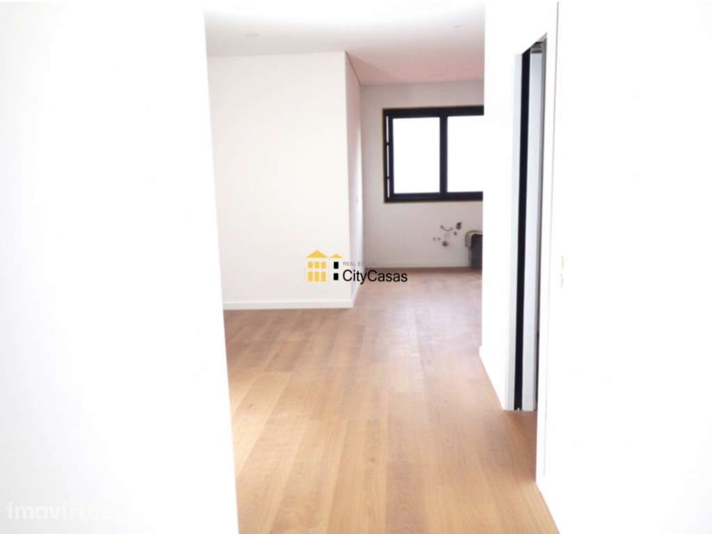 Andar Moradia T2 Renovado em Valbom - Grande imagem: 5/15
